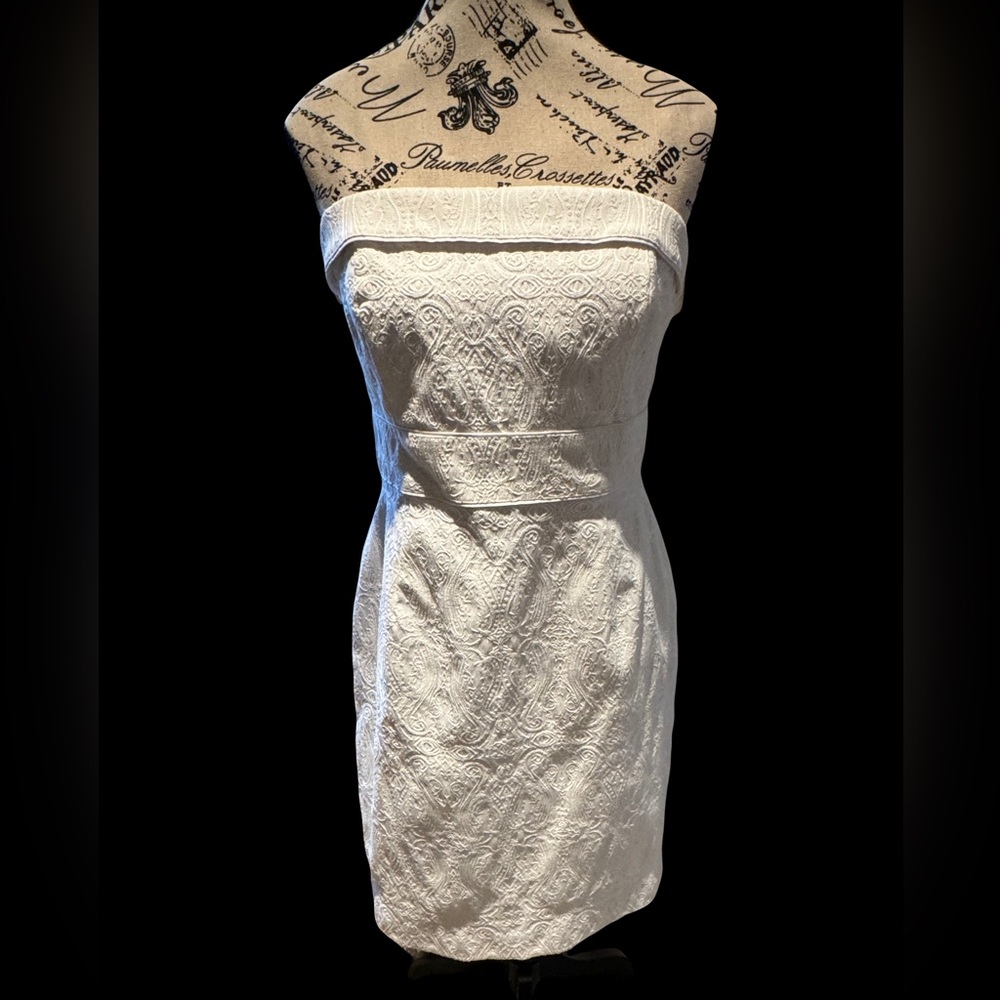 WHBM Strapless white paisley print brocade dress size 6